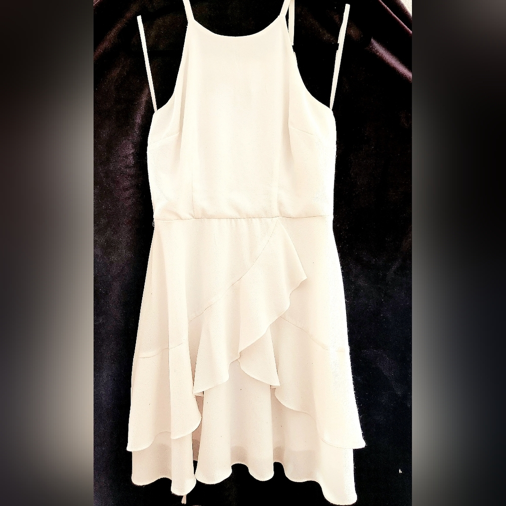 Short white formal dress